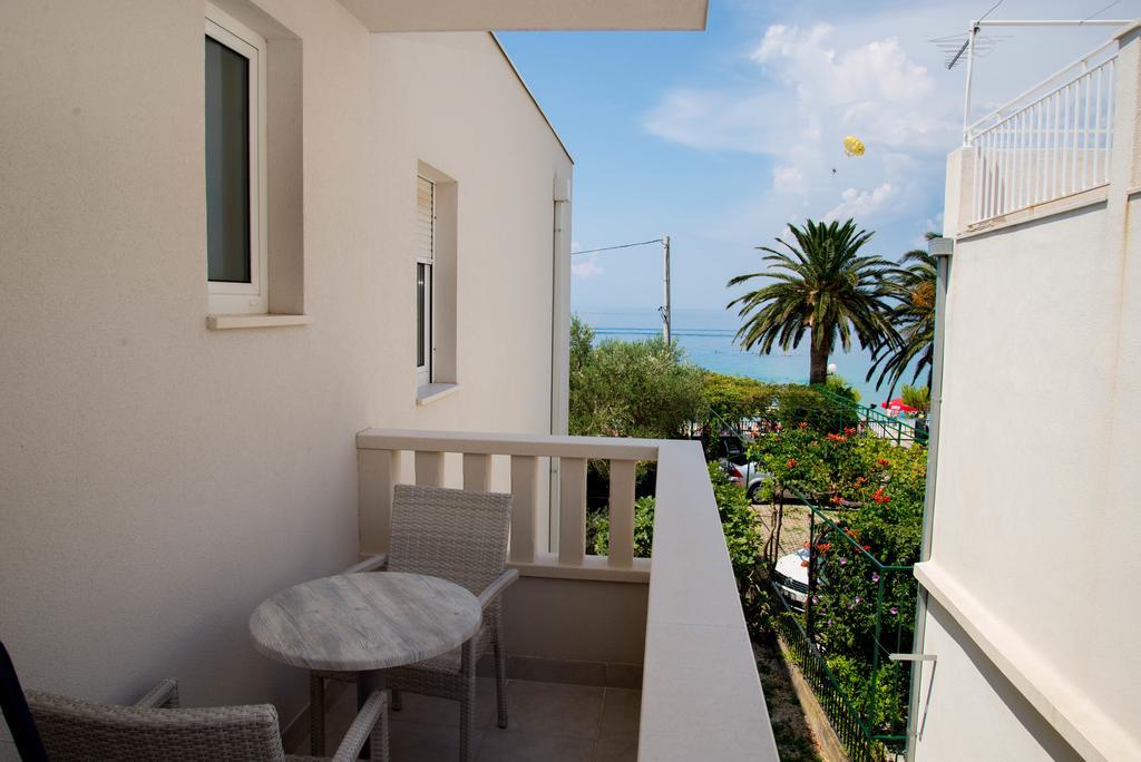 Waterfront Apartments - Tučepi Esterno foto