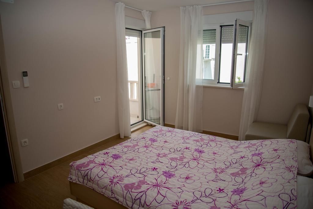 Waterfront Apartments - Tučepi Esterno foto