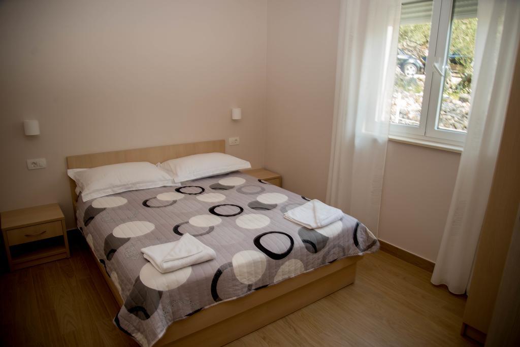 Waterfront Apartments - Tučepi Esterno foto
